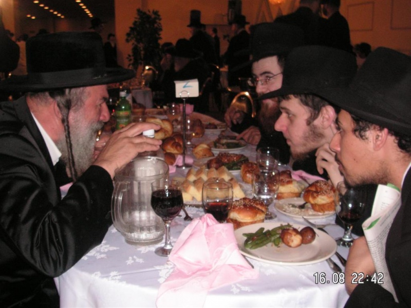 File:אדמו"ר מאשלג.JPG