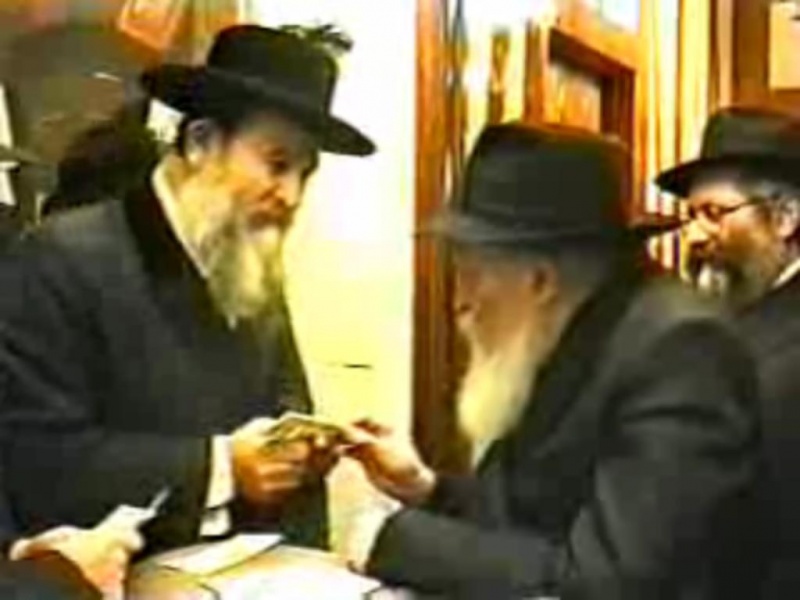 File:האדמו"ר מאשלג.JPG